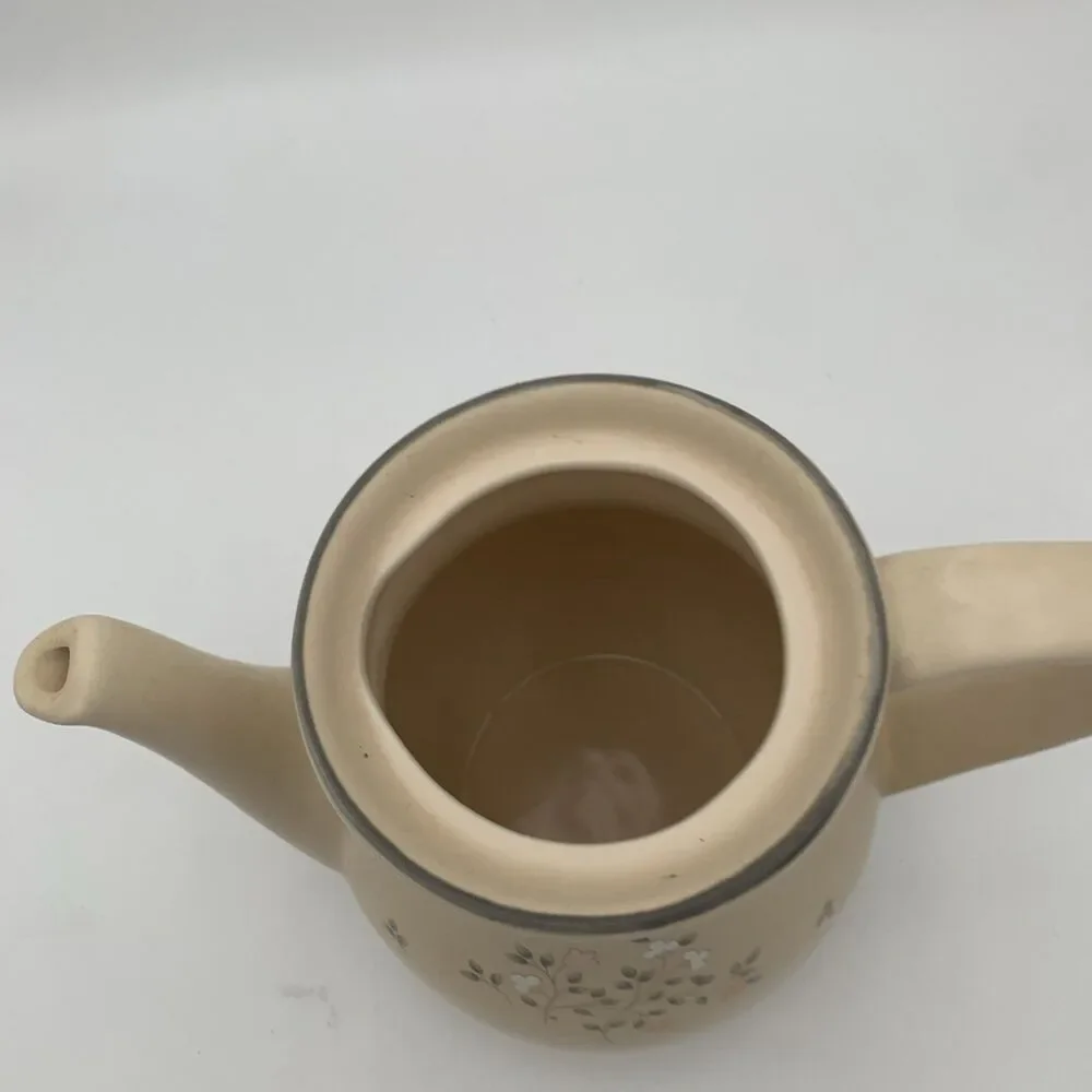 Remembrance by Pfaltzgraff 48 OZ. BEVERAGE SERVER ,Creamer & Sugar Bowl No Lid